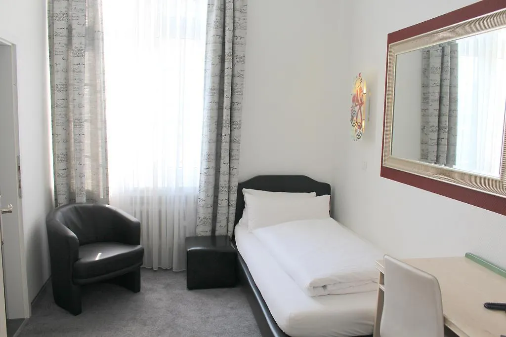 Hotel Heidelberger Hof Dusseldorf 3*,  Germany