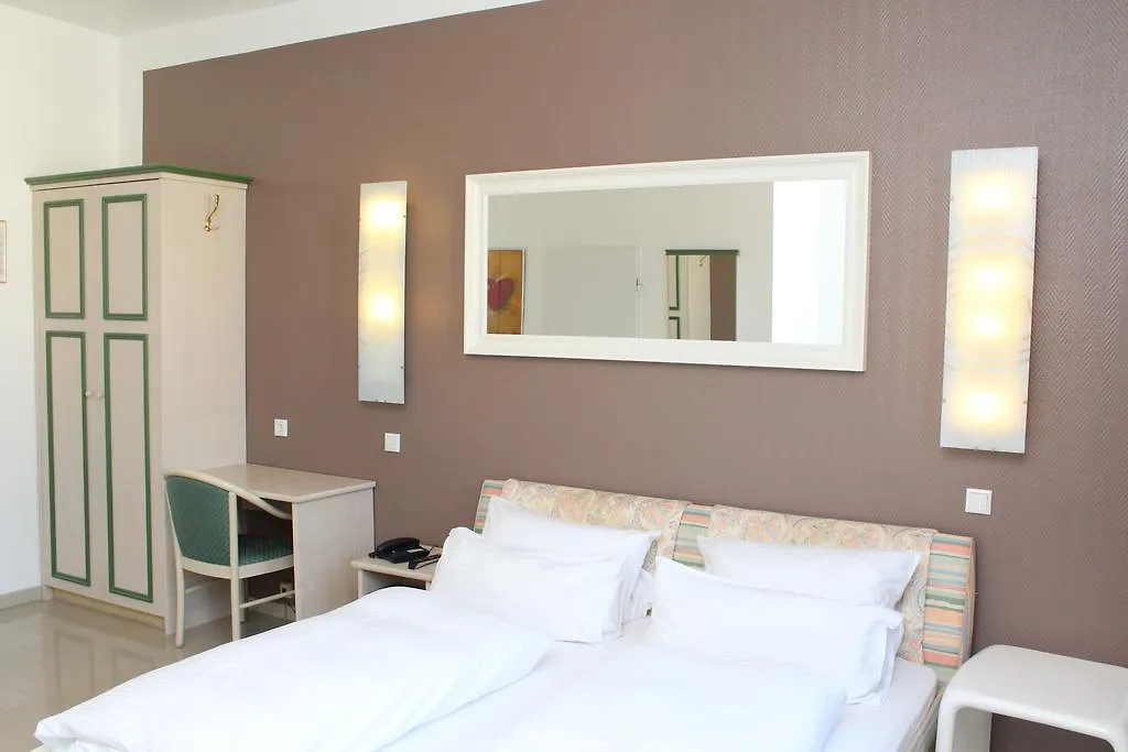 Hotel Heidelberger Hof Dusseldorf 3*,